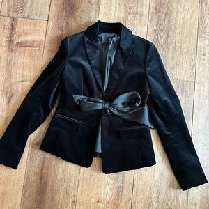 Ann Taylor women's velvet blazer size 2P